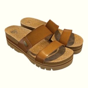 Reef Tan Platform Sandals Size 10